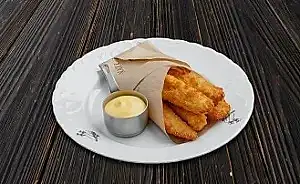 Куриные стрипсы с сырным соусом